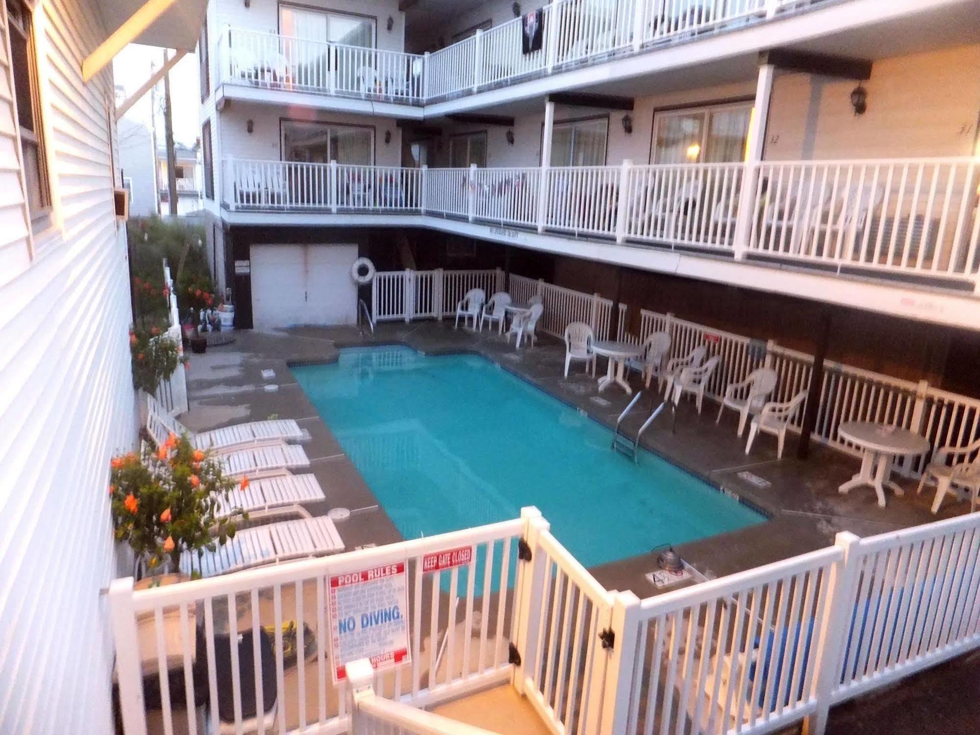 The Pelham Resort Motel Hampton Eksteriør billede